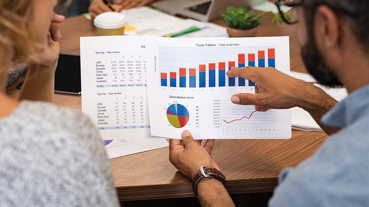 Analyse des indicateurs de performance clés (KPIs) et du retour sur investissement (ROI) d'un événement
