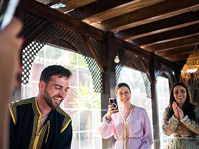 Ambiance lumineuse d'une soirée privée